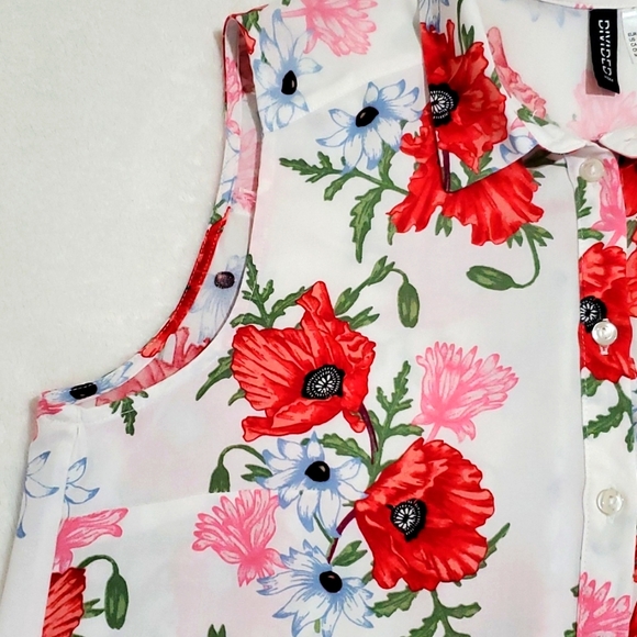 ♦️3/25♦️Divided H&M Women's Top - Picture 5 of 5